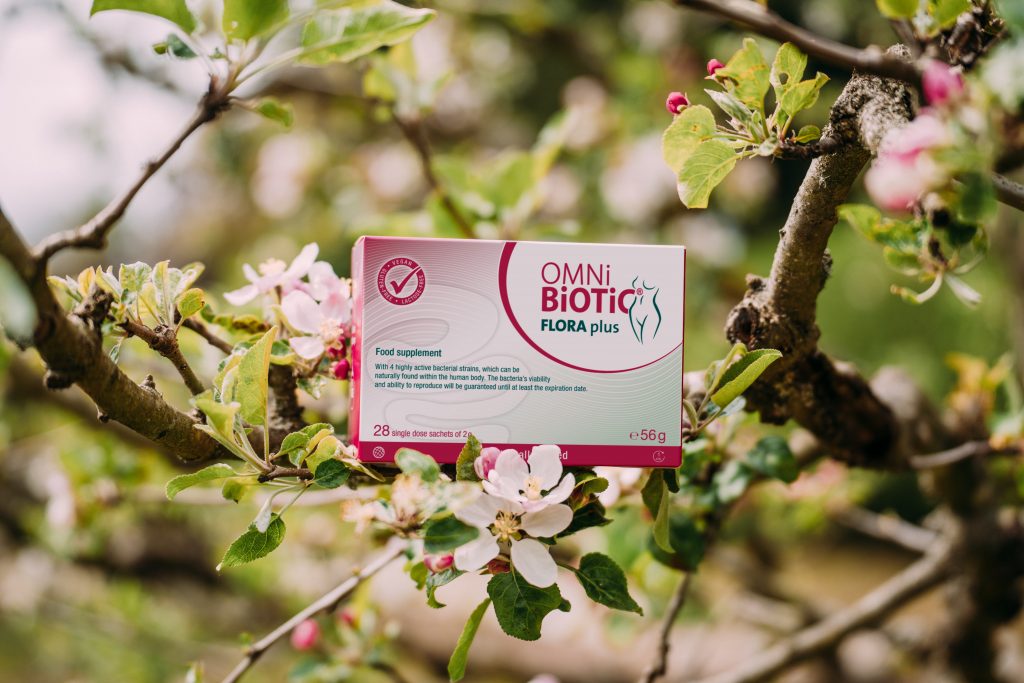 OMNi-BiOTiC® FLORA plus+ : le probiotique pour la flore intime des fammes